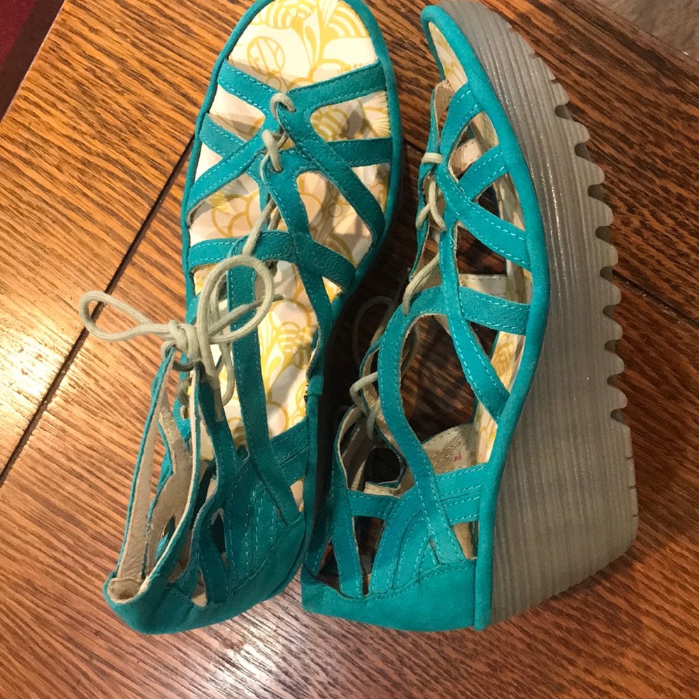 Fly London sandals 37 new without box